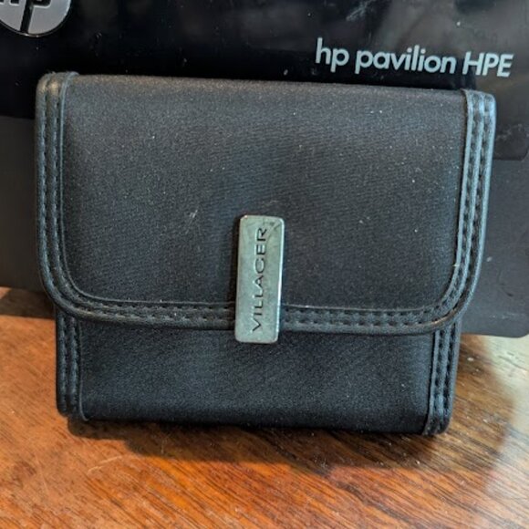 Black Tri Fold Wallet - Picture 1 of 3